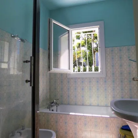 빌라 Sur Gironde - Face A L'estuaire Pour Cette Maison Des Annees 70 *