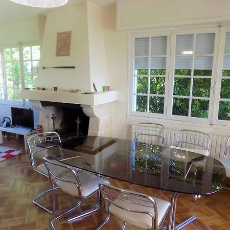 Villa Sur Gironde - Face A L'estuaire Pour Cette Maison Des Annees 70