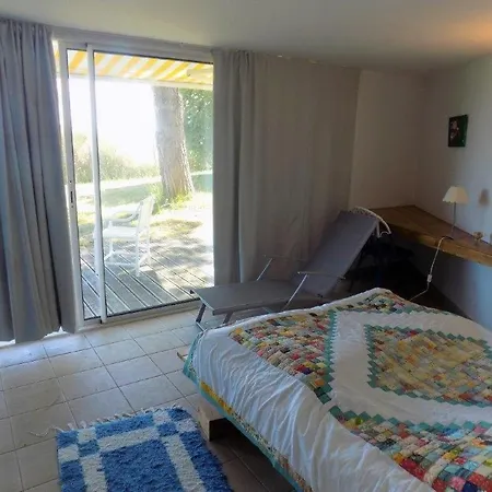 Villa Sur Gironde - Face A L'estuaire Pour Cette Maison Des Annees 70
